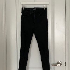 Abercrombie size 24/00 high rise skinny distressed black denim